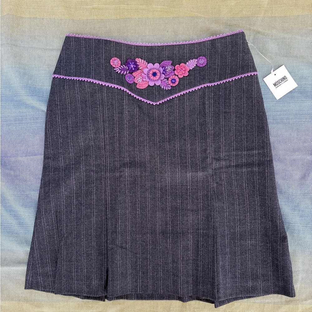 (AWAY, ASK BEFORE BUYING) Moschino floral embroidery Uniform Pleat Skirt